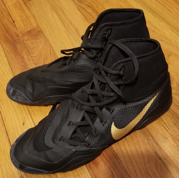 nike wrestling shoes hypersweep